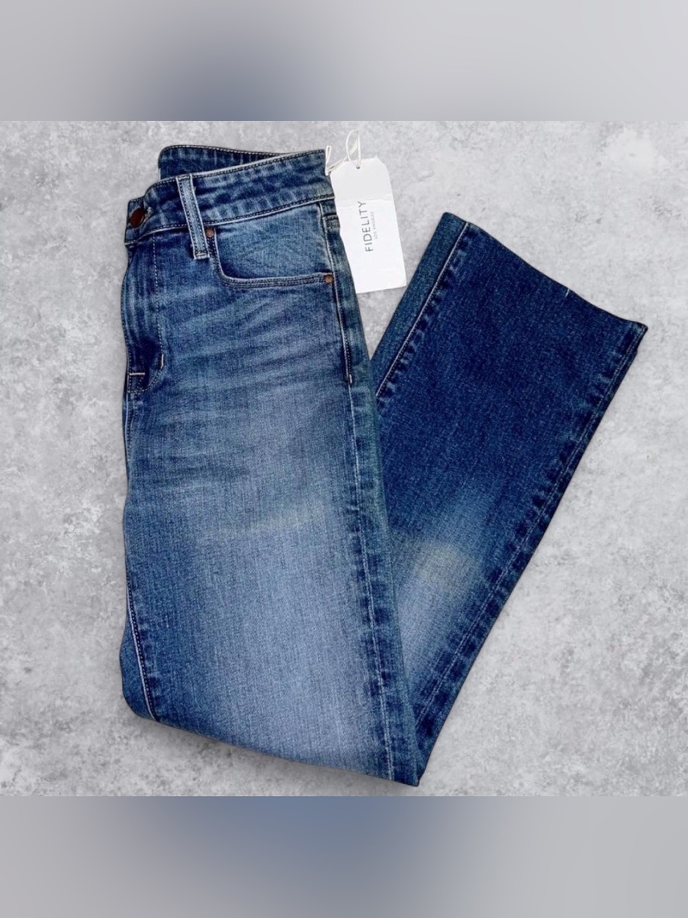 🆕 NWT Fidelity Denim Hayden High Rise Crop Flare Medium Wash Blue Jeans
